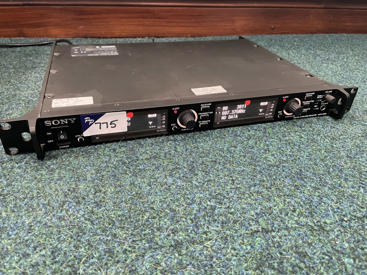 Sony DWR-R02D digital wireless receiver - Lot loca...