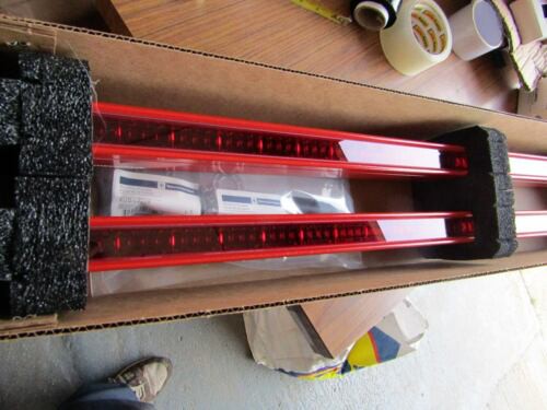 Pair of Telemecanique XUSLB light curtain, 44 beam...