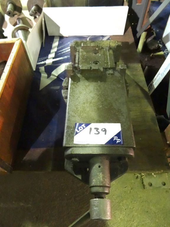 170mm heavy duty machine vice - lot located at: PP...