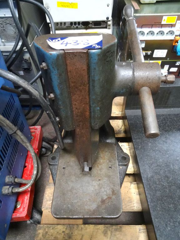 BTC 8" throat manual press - lot located at: PP Sa...