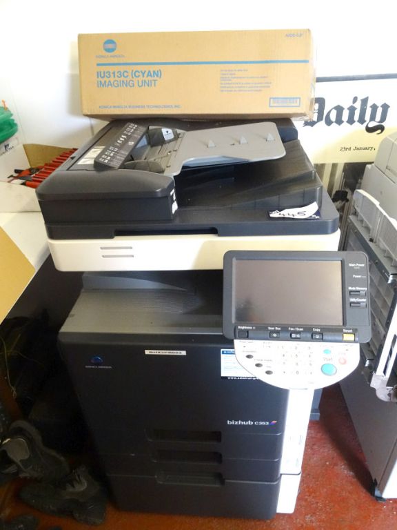Konica Minolta Bizhub C353 A3 photocopier - lot lo...