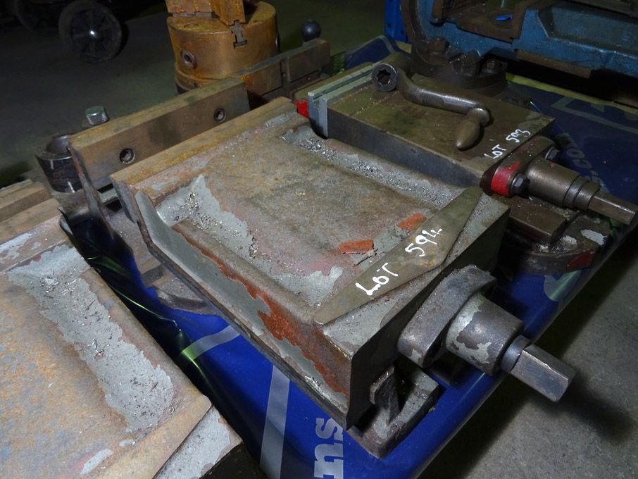 200mm heavy duty machine vice - lot located at: PP...