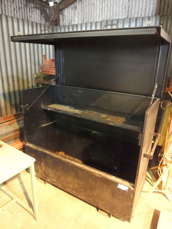 Sentri metal lockable storage box, 700x1300mm - Lo...
