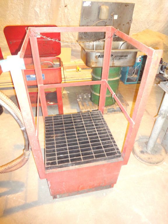 600x600mm forkable oil drum store / drip tray - Lo...
