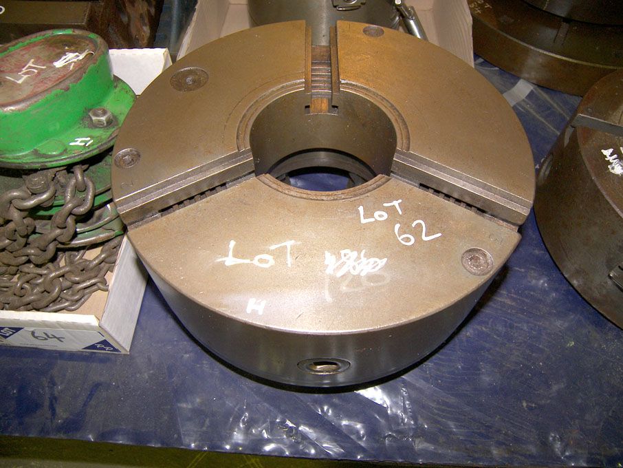 Colchester 300mm chuck - Lot located at: PP Salero...