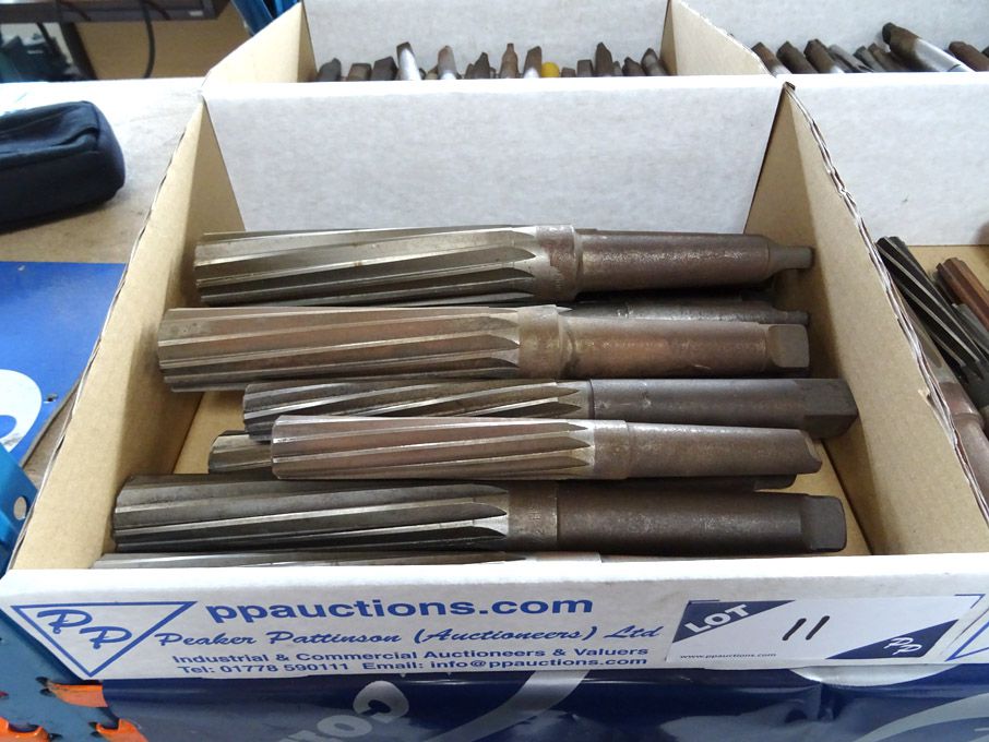 Qty various HSS taper shank reamers to 43mm approx