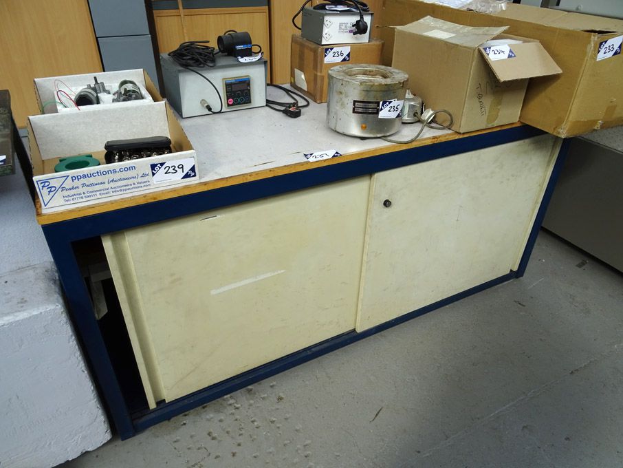 1800x750mm 2 door workbench / cupboard