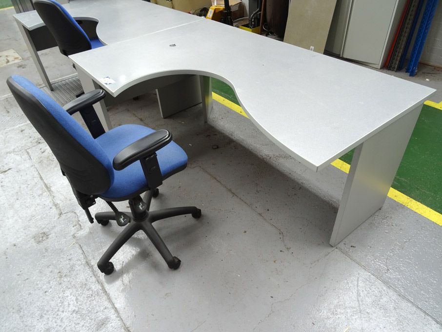 2x grey / wavy office desks, 1800x1140mm