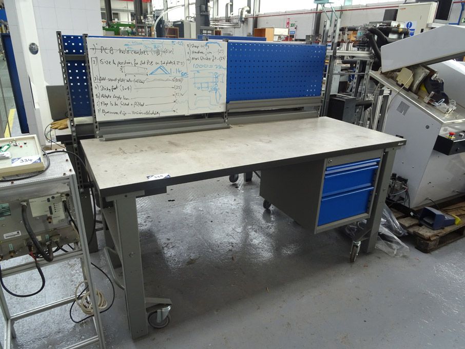 Gigant mobile workbench with built in drawers, 200...