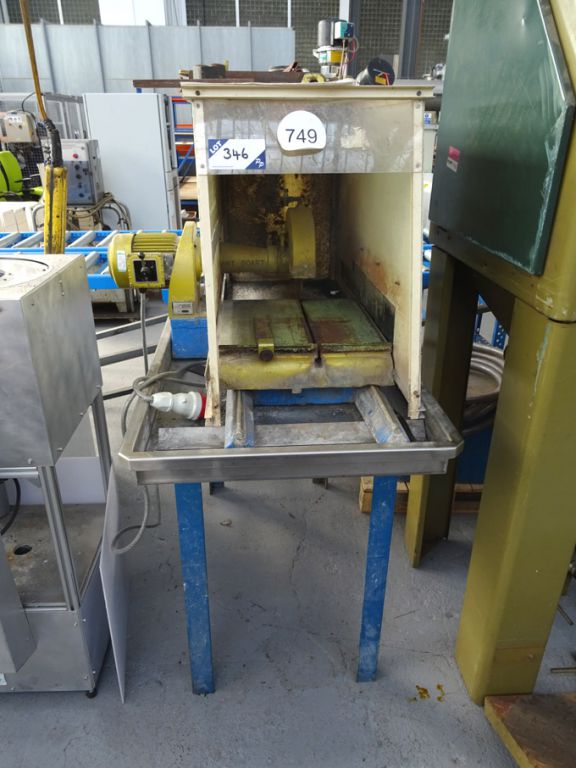 Diamant Boart moving table diamond sample saw, 250...
