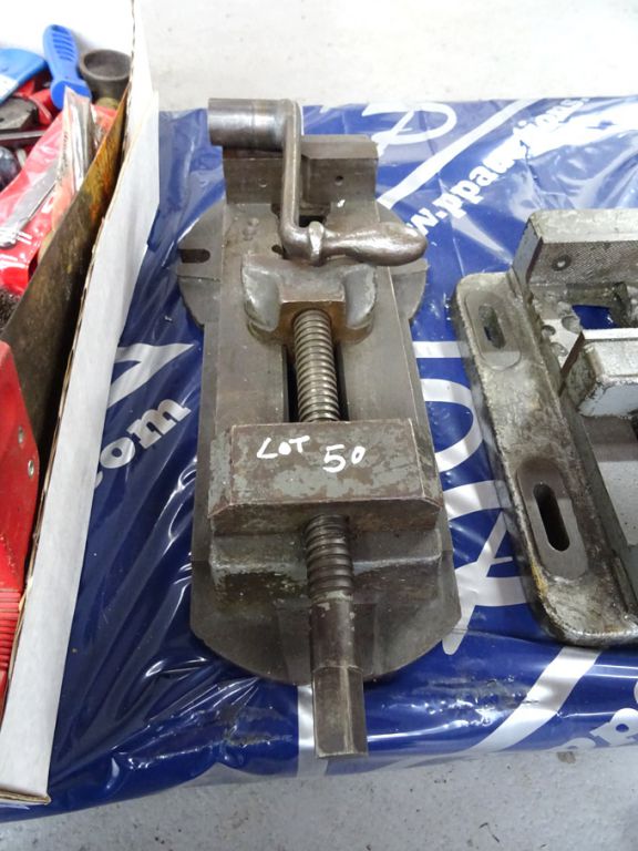 4 1/2" machine vice