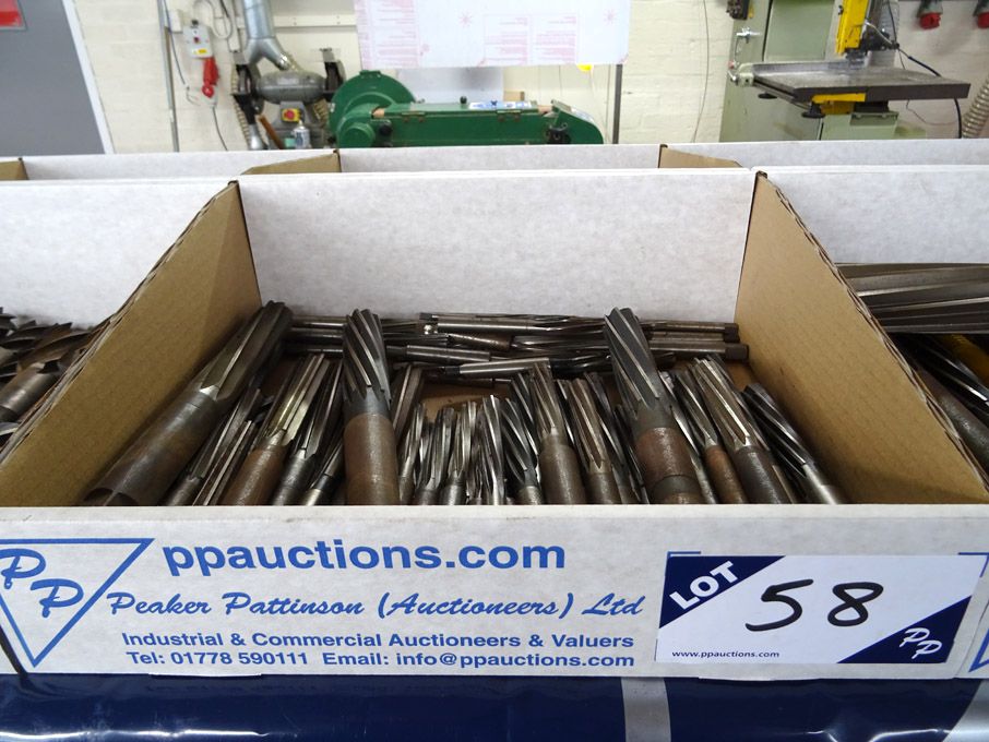Qty various taper shank reamers to 61/64" approx