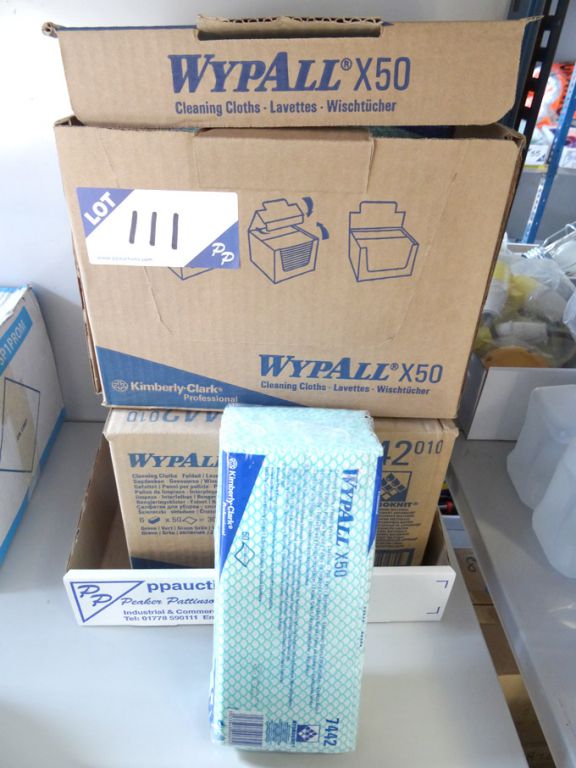 2 boxes Kimberley Clark Wypall X50 cleaning cloths...