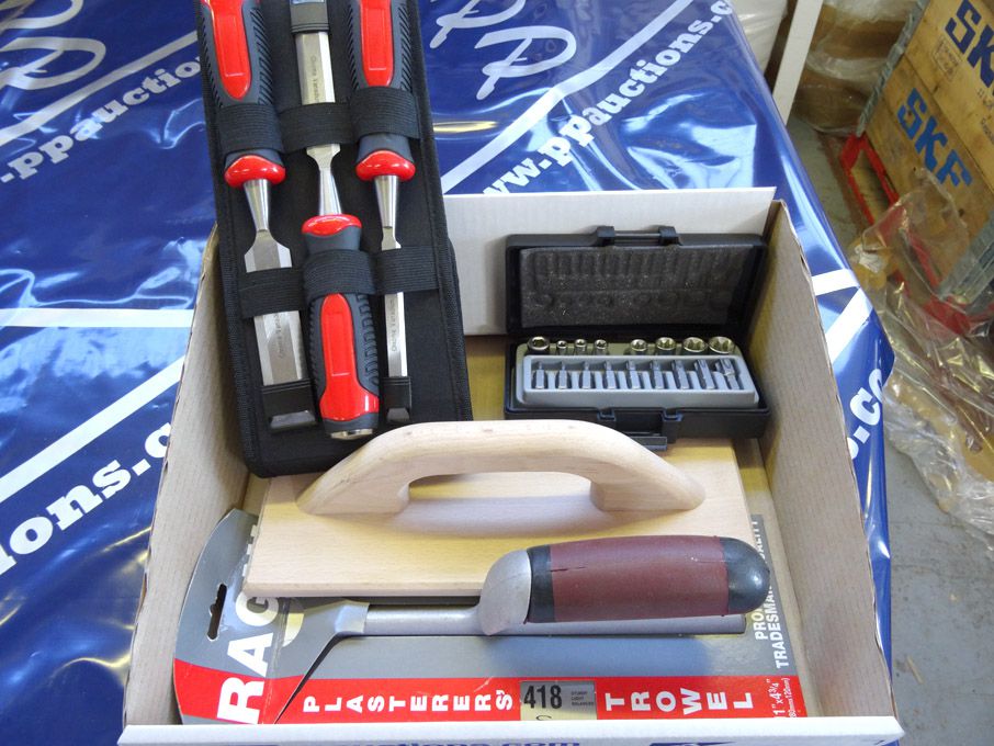 Ragni plastering trowel, 3 piece chisel set & 17 p...