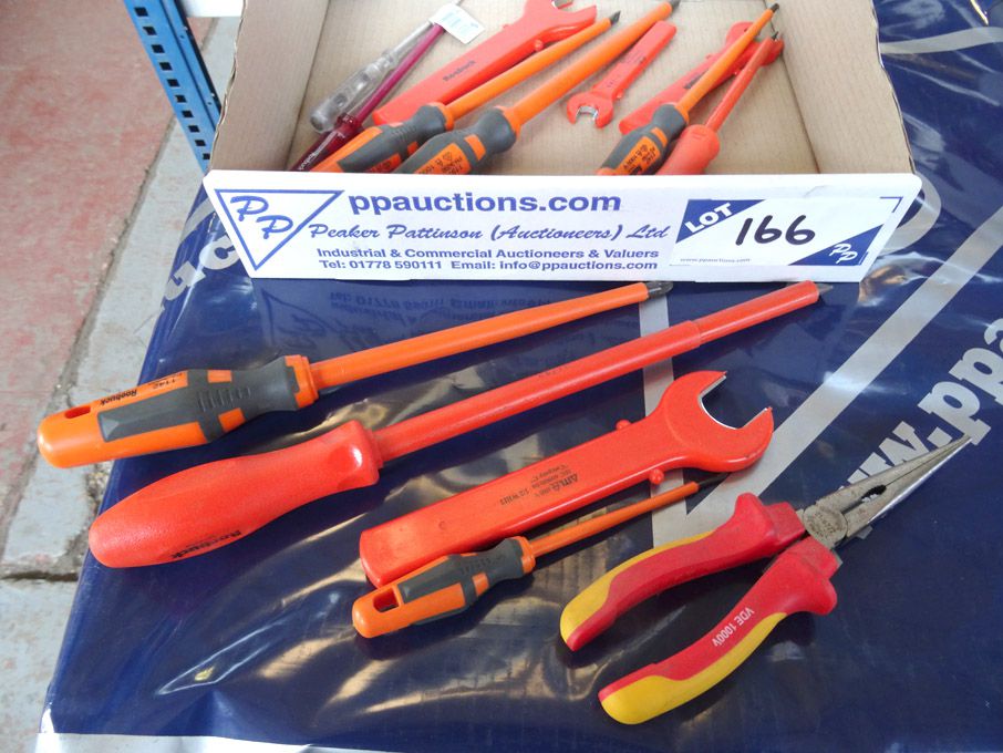 Qty various Roebuck spanners & screwdrivers - (pac...