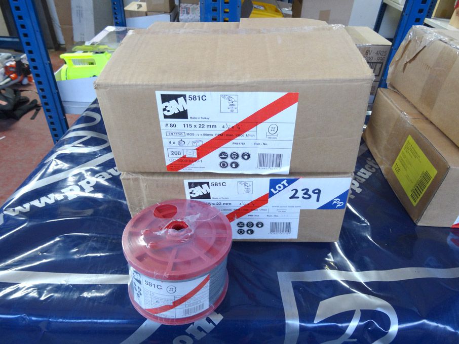 2x boxes 3M 581C sanding discs, 115x22mm, 13300rpm...