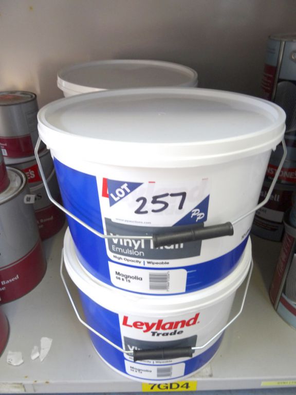 4x Leyland magnolia vinyl matte emulsion paint - (...