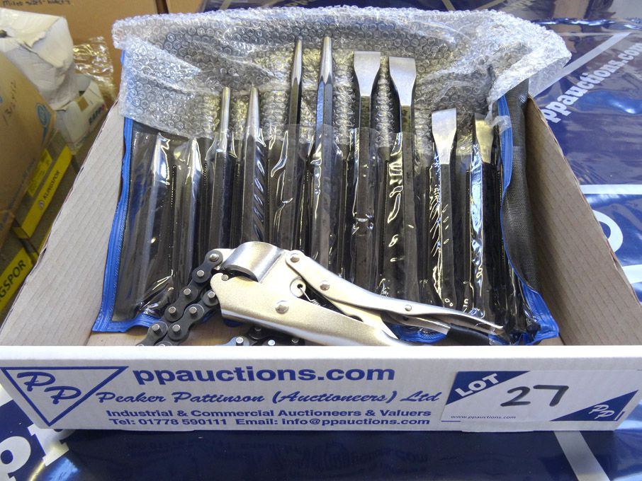 10" Chain clamp, 12 piece chisel and punch set - (...