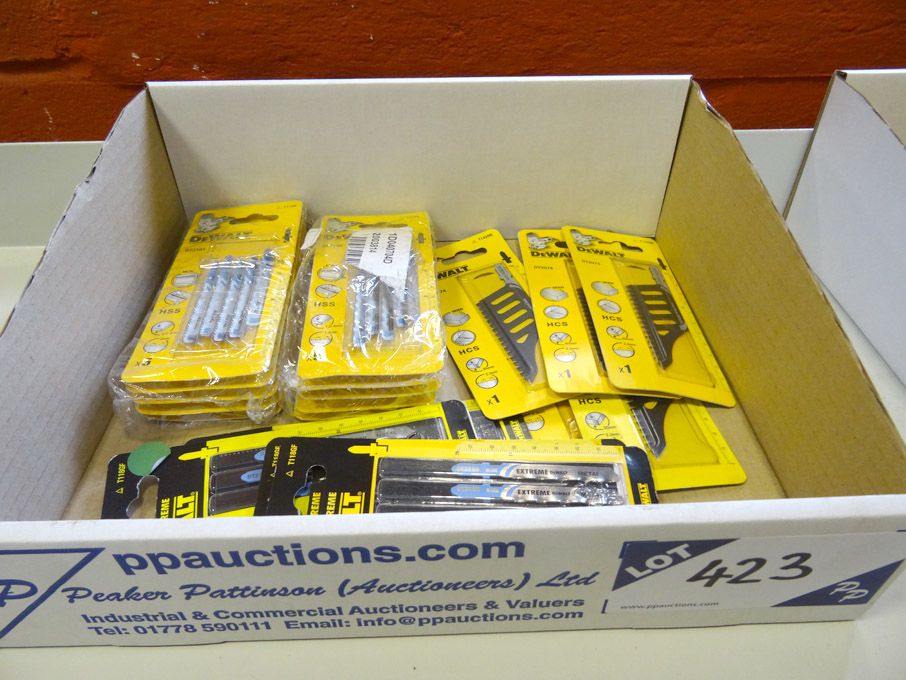 Qty Dewalt HSS & HCS jig saw blades - (packaged &...