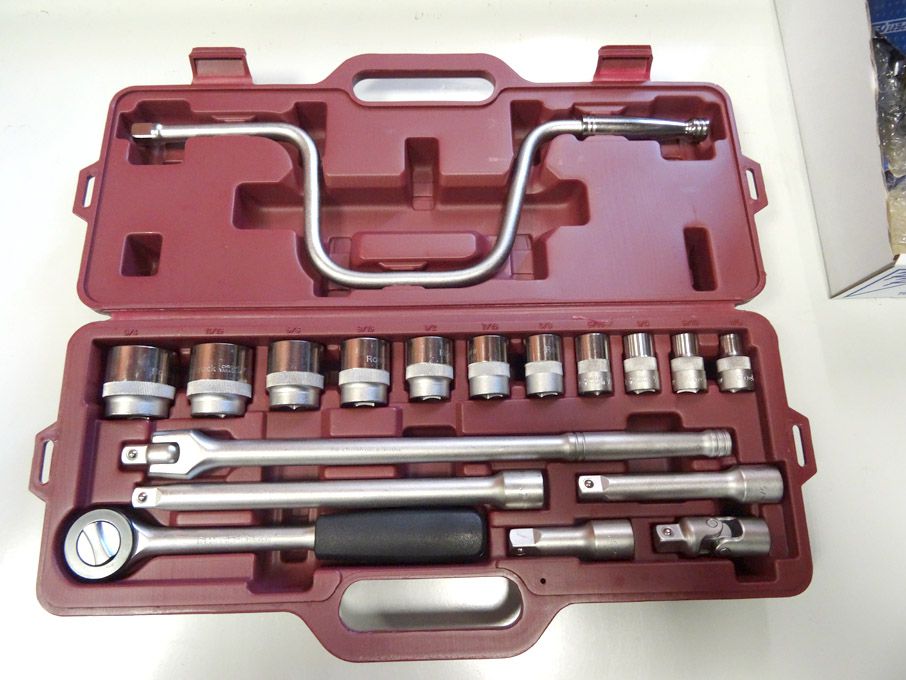 Roebuck 18 piece 1/2" drive WW socket set to 3/4"...