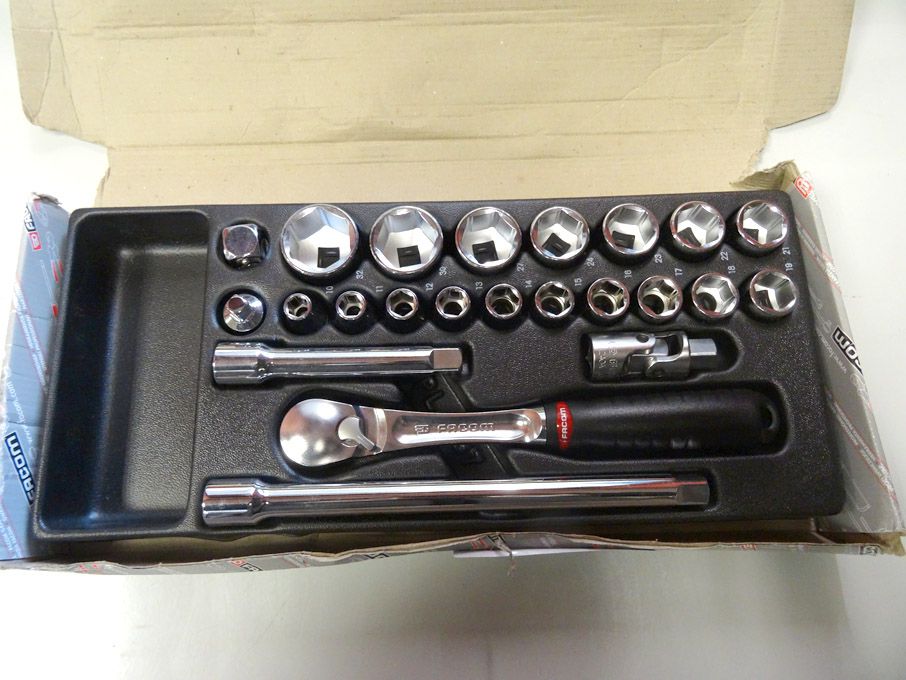 Falcom 23 piece 1/2" drive metric socket set to 32...