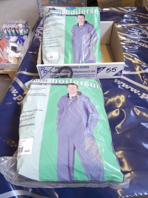 2x Portwest navy medium waterproof boiler suits -...