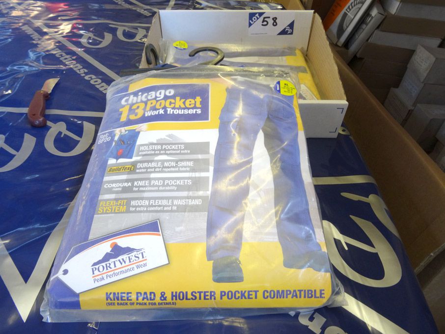 2x Portwest Chicago 13 pocket XL navy work trouser...