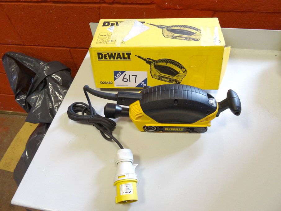 Dewalt D26480 sander,110v, 365m/min, 500W - (packa...