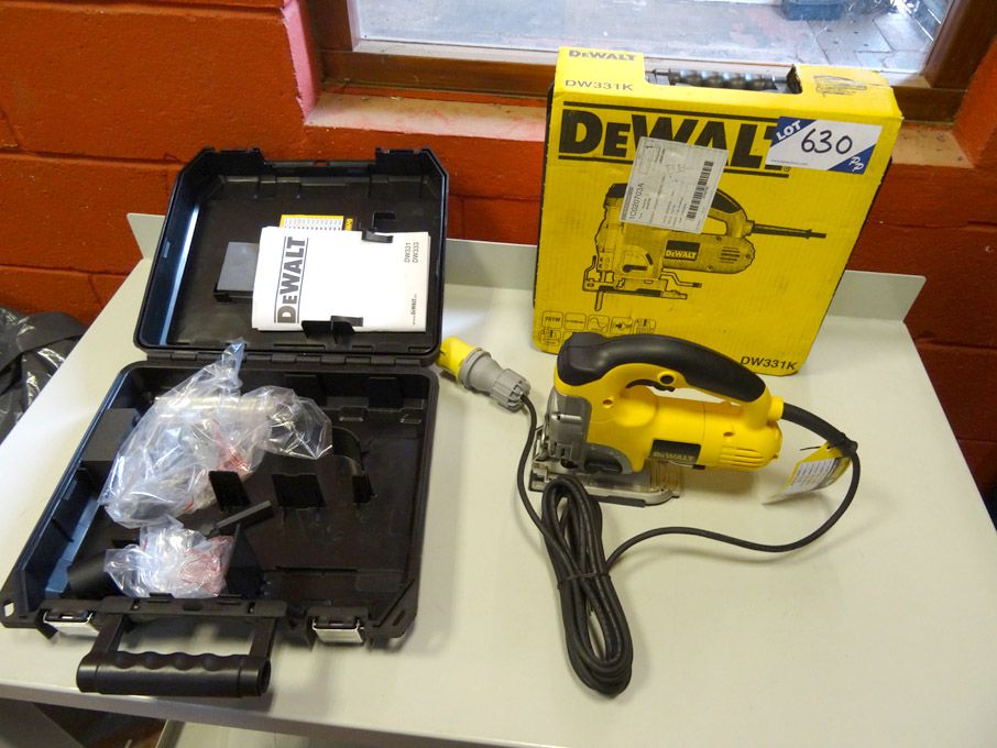 Dewalt DW331K jigsaw, 110v, 701W, 0-3100rpmm, to 1...