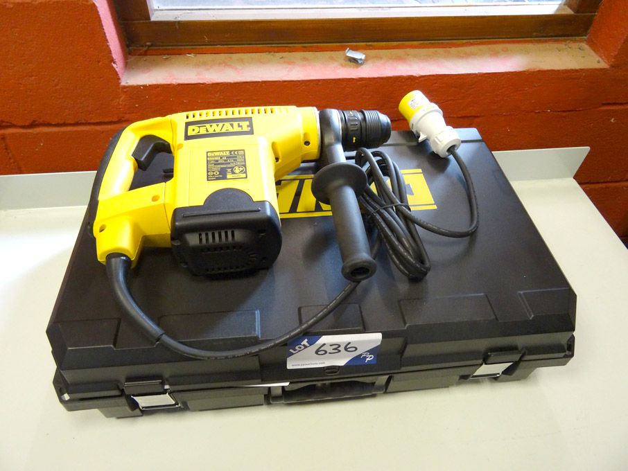 Dewalt D25403 heavy duty rotary hammer drill, 110v...