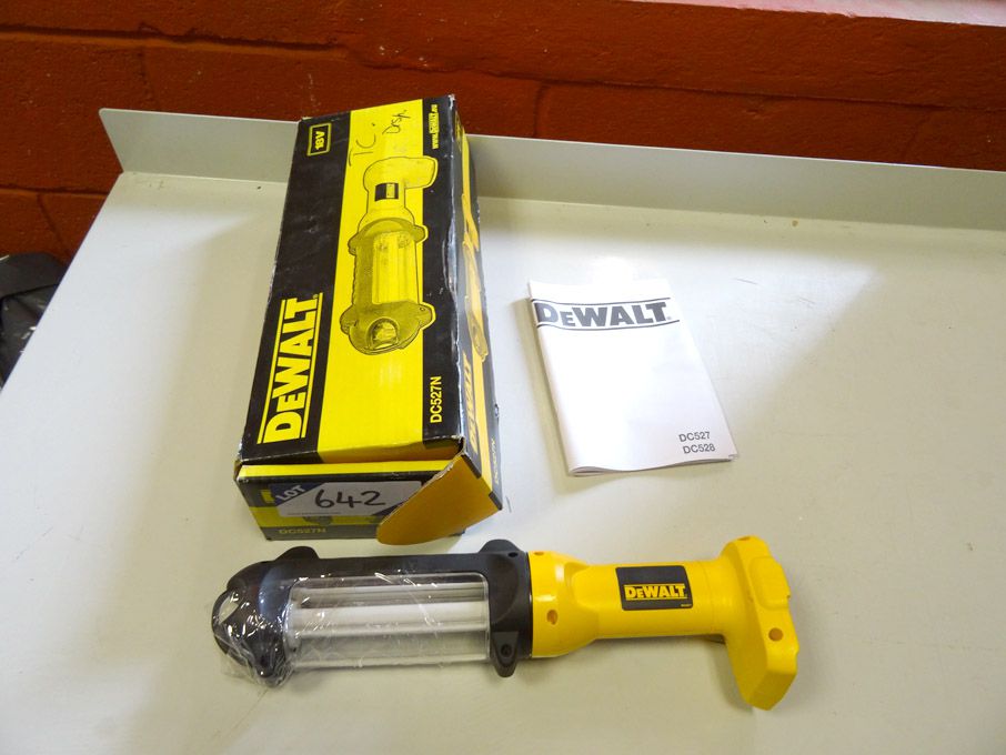 Dewalt DC527N fluorescent light, 18v (no battery)...