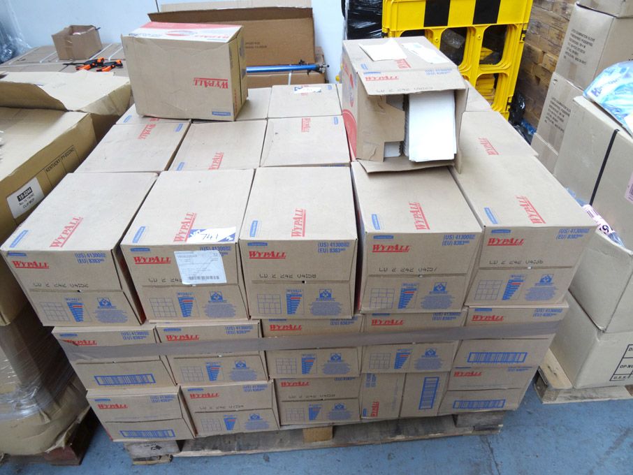 47 boxes (152 per box) Wypall X70 disposable wipes...