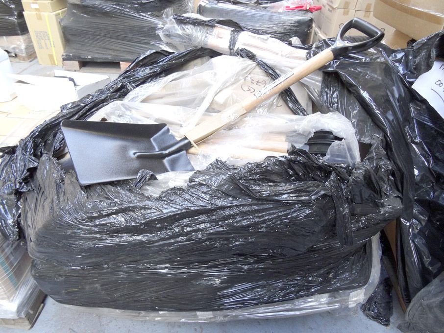 100 approx Contractor open SKT shovels on pallet...