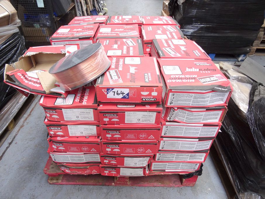 AMEND: Should Read '70x 15kg reels Lincoln Electri...