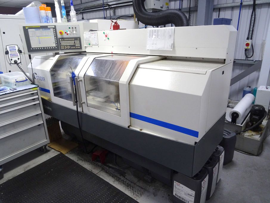 Studer S33 CNC universal grinder, Fanuc Series 0i...