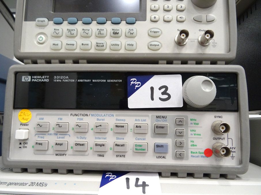 HP 33120A 15MHz function / arbitrary waveform gene...