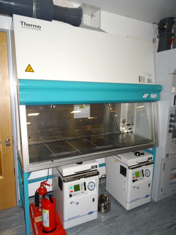 Thermo KS18 Herasafe safety cabinet, 1800x780x627m...