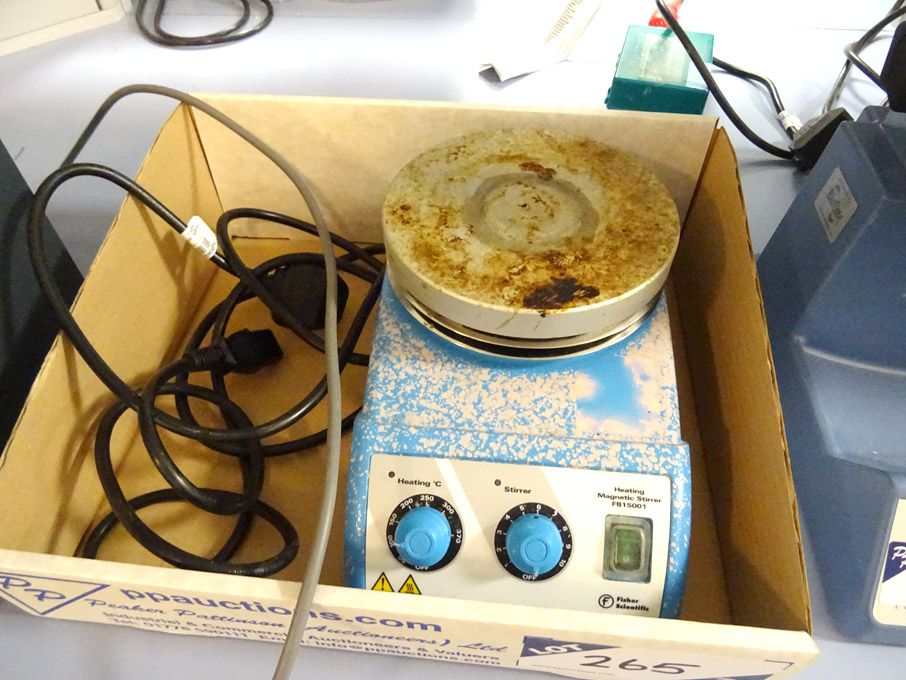 Fisher Scientific FB15001 heating magnetic stirrer...