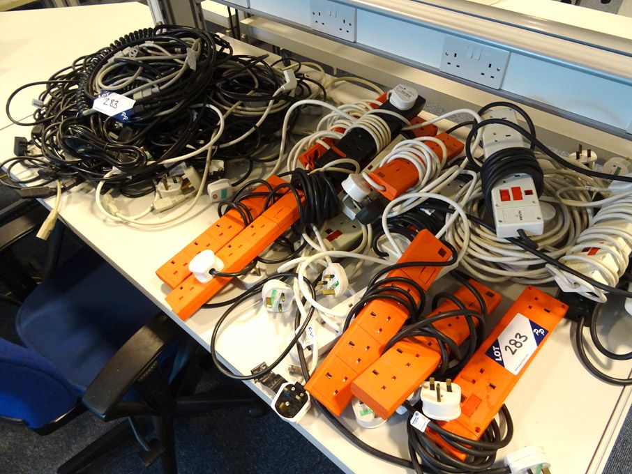 Qty various 240v extension leads, kettle leads etc