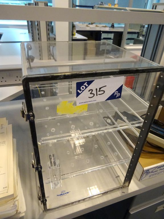 Nalgene 5317-0180 acrylic desiccator cabinet, 300x...