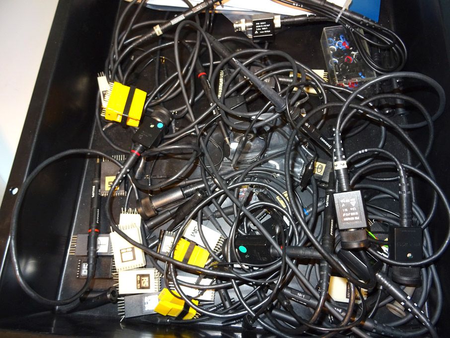 Qty various Fluke, Philips etc probes etc inc: PM8...