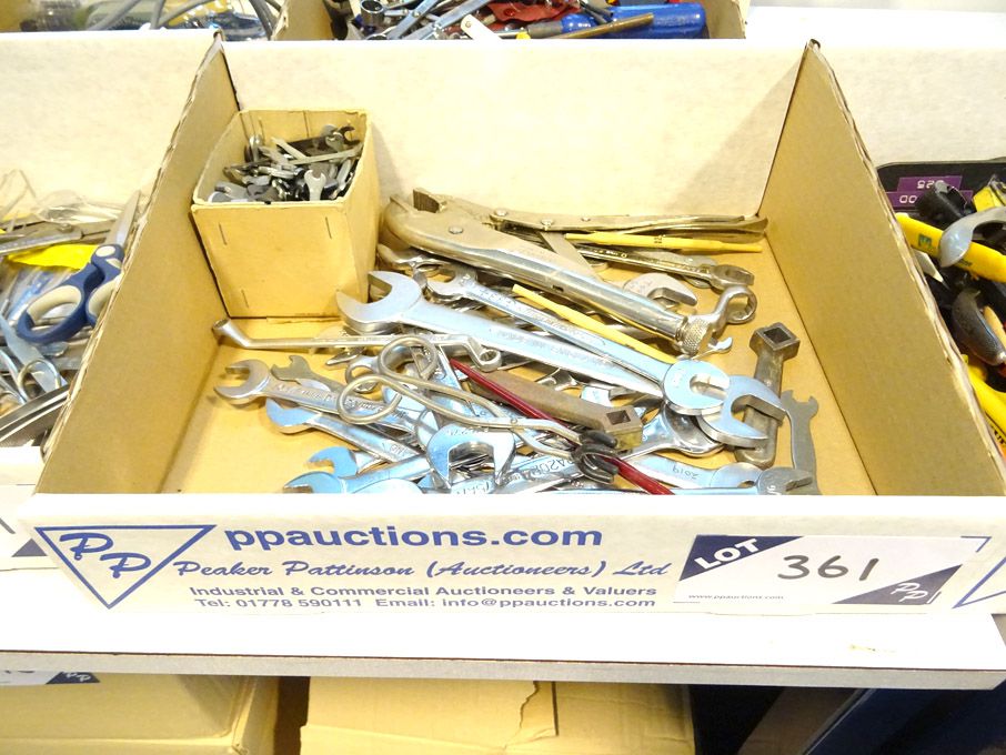 Qty various size spanners