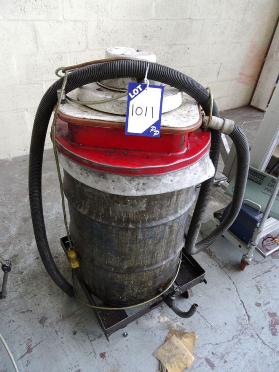 110v industrial coolant / oil remover