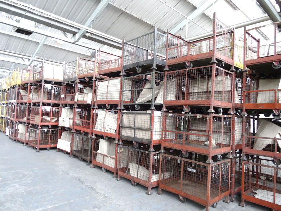 10x mobile stackable wire mesh stillages, 900x1200...
