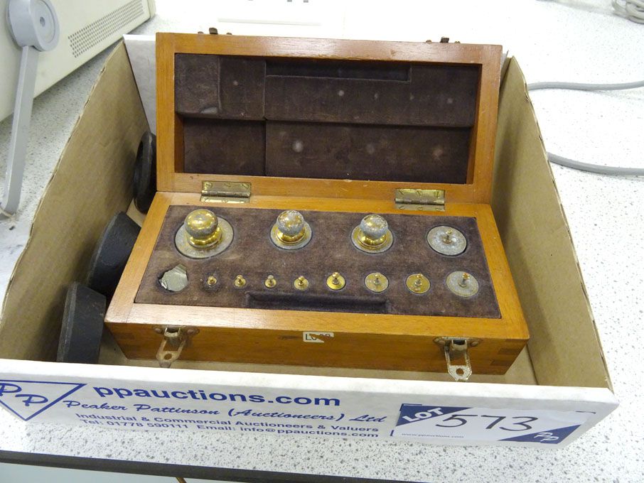 WA Webb weighing scale weights to 500 grams in cas...