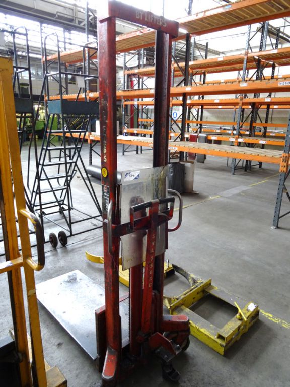 BT Lifters mobile lifter, 500kg max lift weight