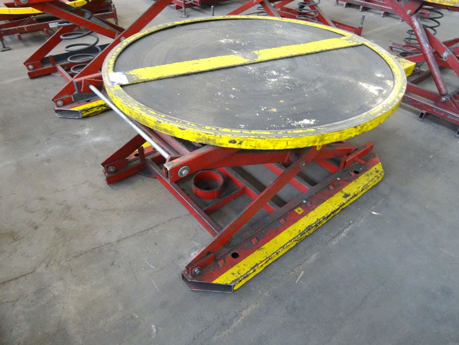 Southworth 1100mm dia turn table elevation stand