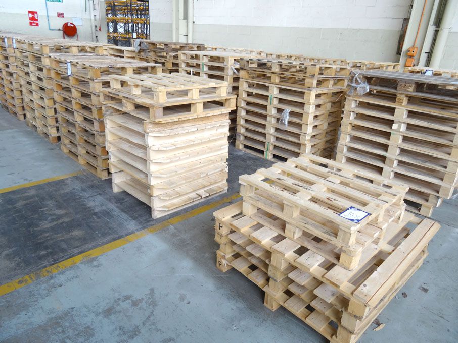 Large Qty various wooden pallets, 800x1200mm appro...