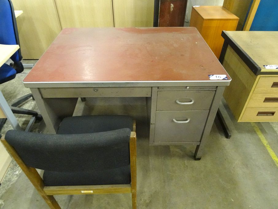 1150x870mm metal 2 drawer workbench, black upholst...