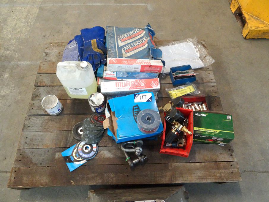 Pallet various welding spares inc: gauntlets, weld...